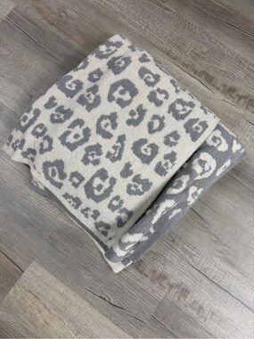 Member’s Mark Cozy Knit Throw Blanket